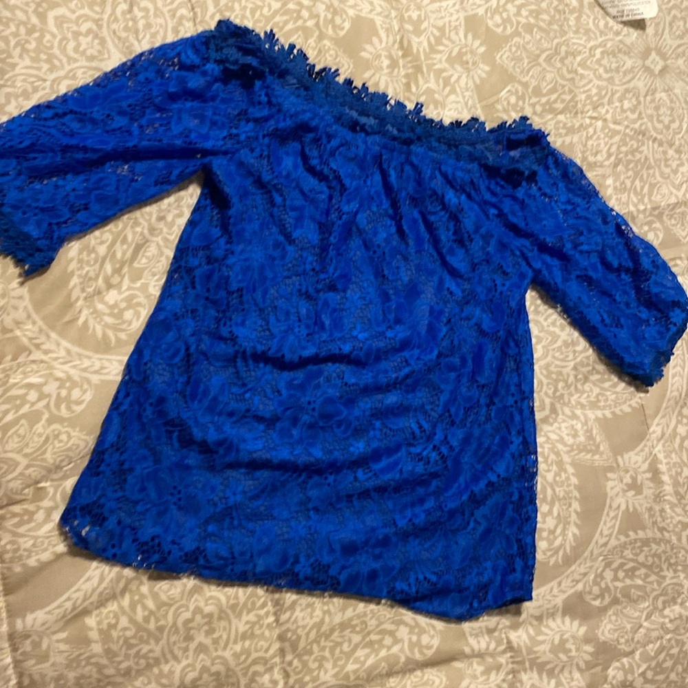 Miholl brand small women’s blouse 3/4 sleeved in royal blue. All lace